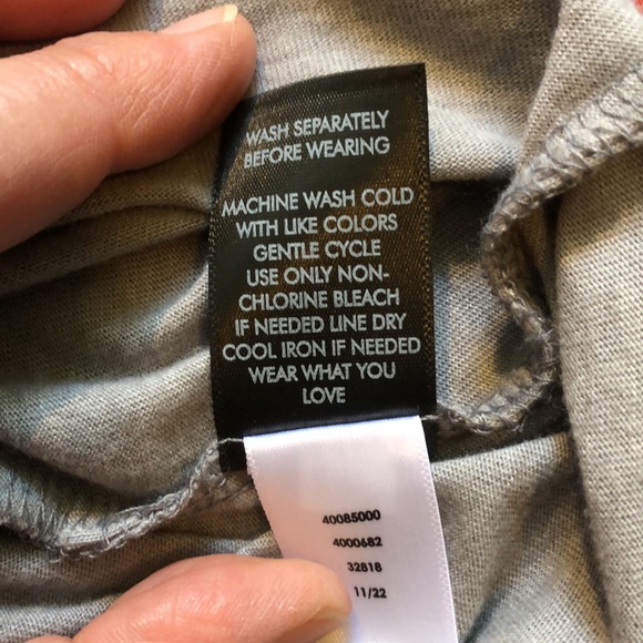 NWOT Torrid Size 2 Classic V Neck Tees - Picture 11 of 11